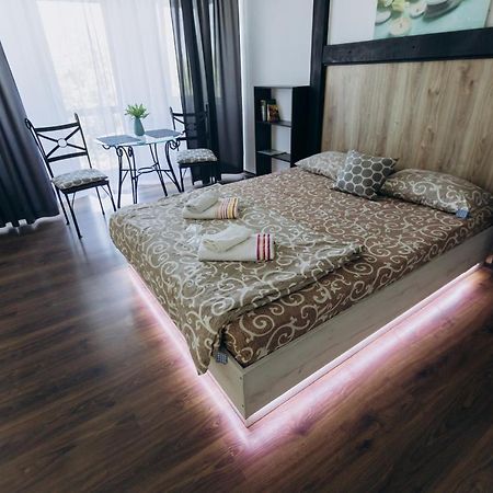 Apartments Біля Жд Вокзалу 伊万诺-弗兰科夫斯克 外观 照片