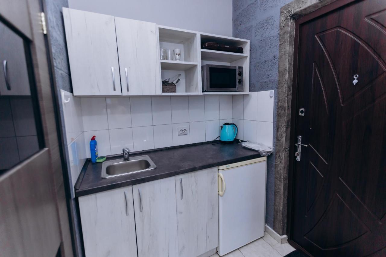 Apartments Біля Жд Вокзалу 伊万诺-弗兰科夫斯克 外观 照片